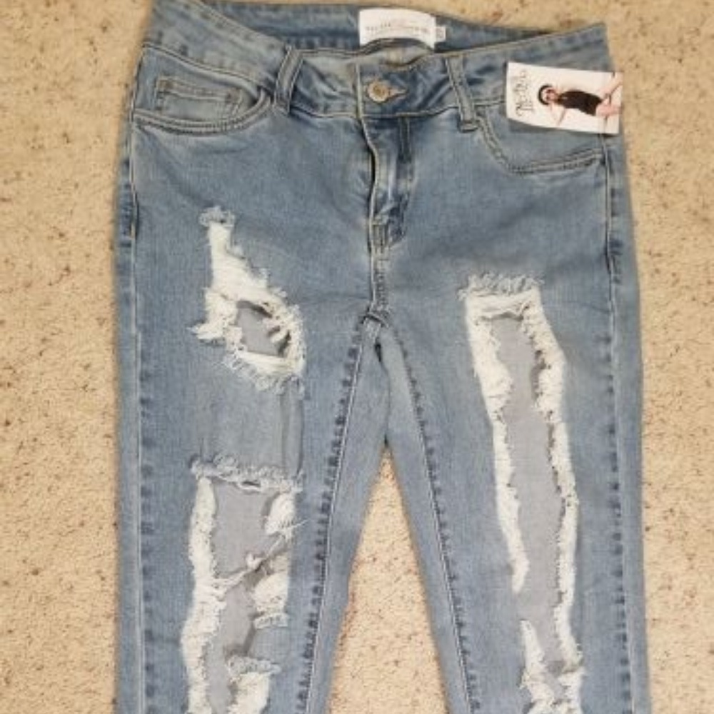 Nectar Clothing Very Distressed Jeans